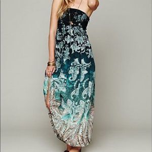 Free People Boho Printed Strapless Smocked
Maxi Dress Size Small
